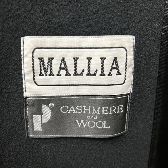 A line Cashmere Wool Coat - Picture 6 of 10